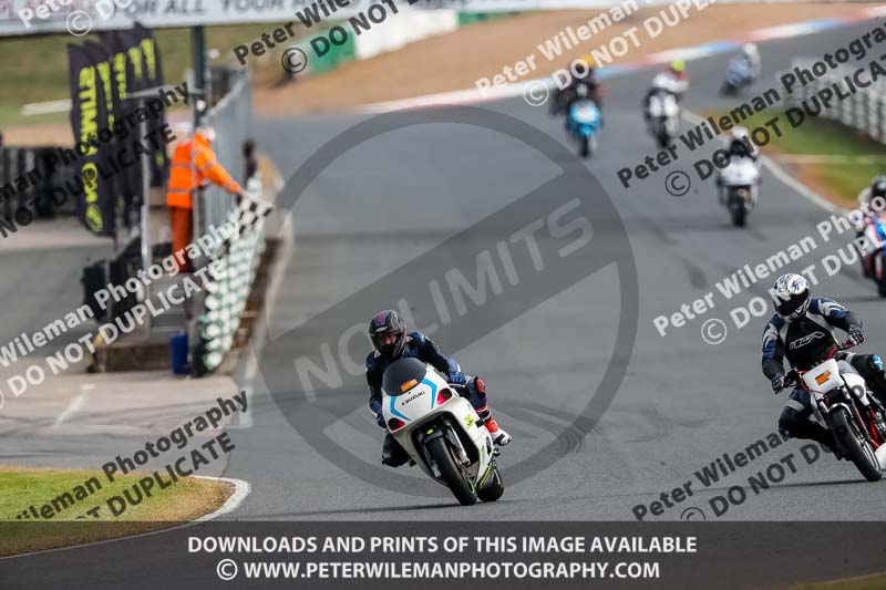 enduro digital images;event digital images;eventdigitalimages;mallory park;mallory park photographs;mallory park trackday;mallory park trackday photographs;no limits trackdays;peter wileman photography;racing digital images;trackday digital images;trackday photos